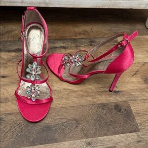 Adrianna Papell Hot pink Rhinestone Satin Heels Size 8 NWOT